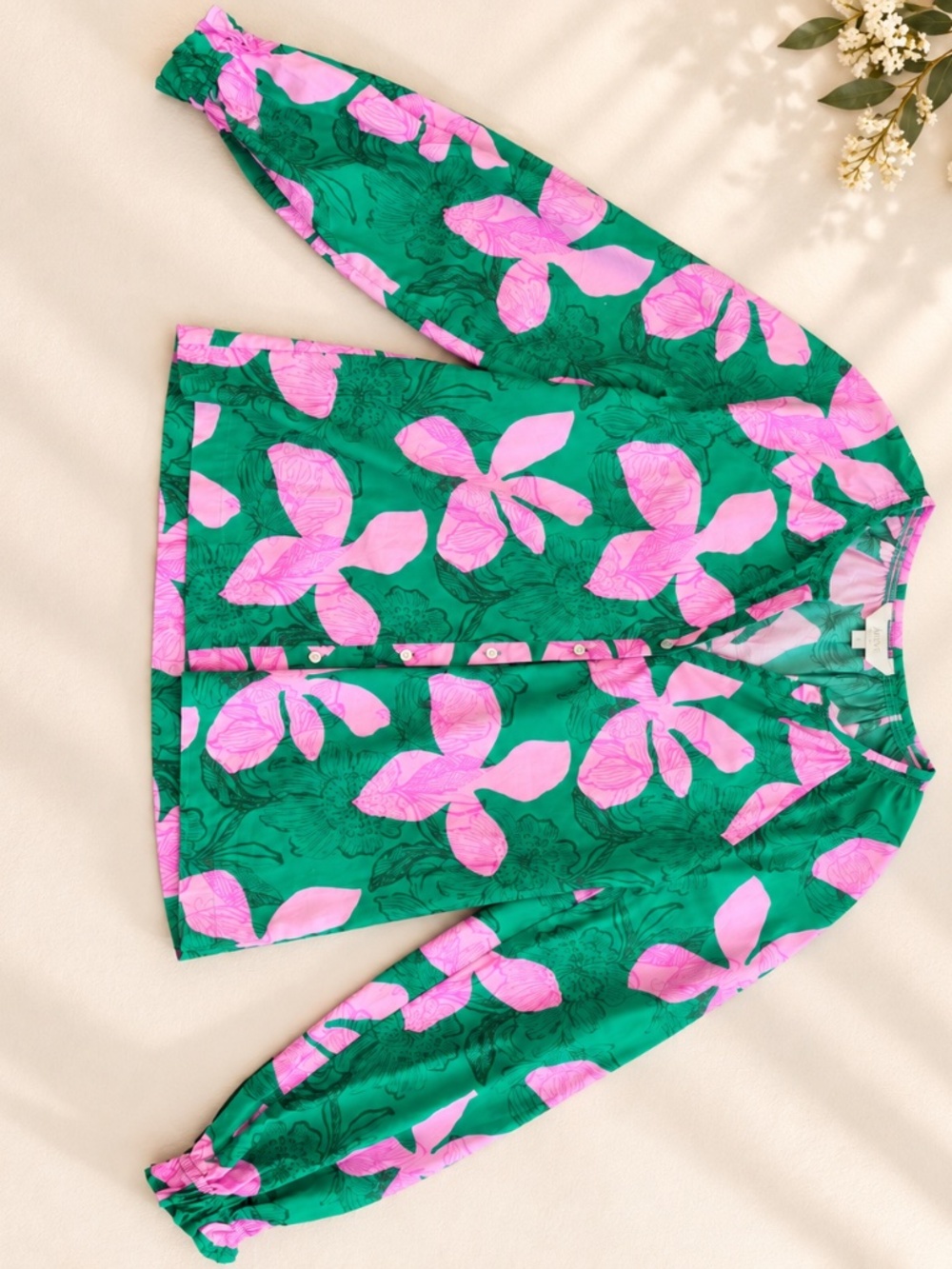 Lilly Pulitzer Green Pink Floral Long Sleeve Popover Blouse Smocked Cuff